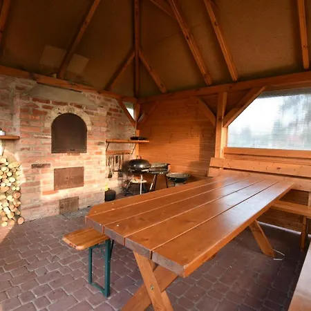 Na Rozanej 2 * روفي